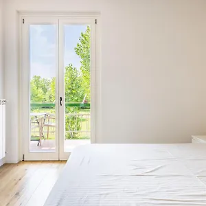 Appartamento Trendy Aparment With Garage Right By The, Sirmione